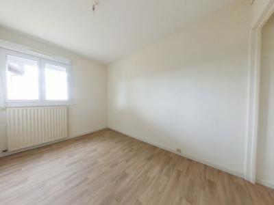 Location Appartement 3 pices SAINT-AMAND-MONTROND 18200