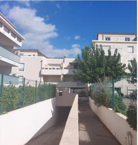 Location Appartement 4 pices PERTUIS 84120