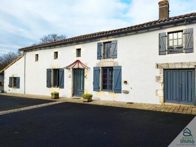 Vente Maison 7 pices PAYROUX 86350