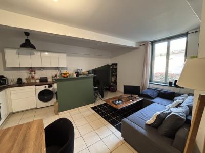 Location Appartement 3 pices FONTAINES-SAINT-MARTIN 69270