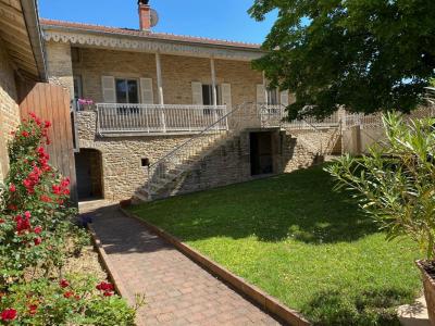 Vente Maison 8 pices ROCHE-VINEUSE 71960