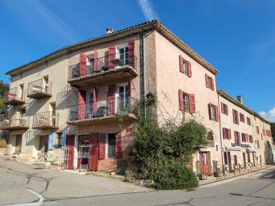 Vente Maison 7 pices AUREL 84390