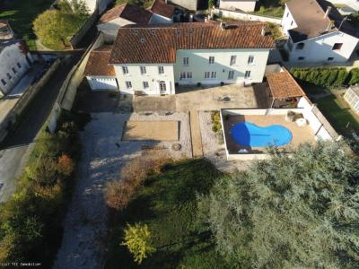 Vente Maison 9 pices AIGRE 16140