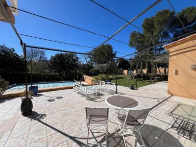 Vente Maison 8 pices POURRIERES 83910