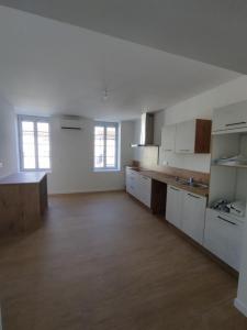 Location Appartement 3 pices REVEL 31250