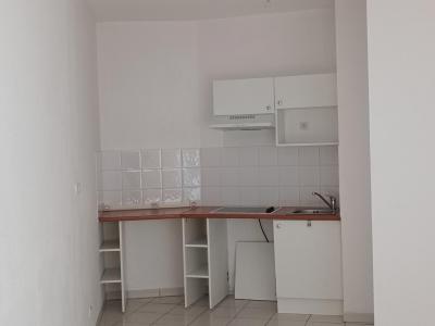 Location Appartement 2 pices CASTELNAUDARY 11400