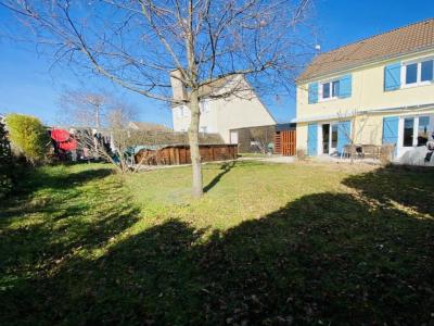 Vente Maison 5 pices COMMELLE-VERNAY 42120