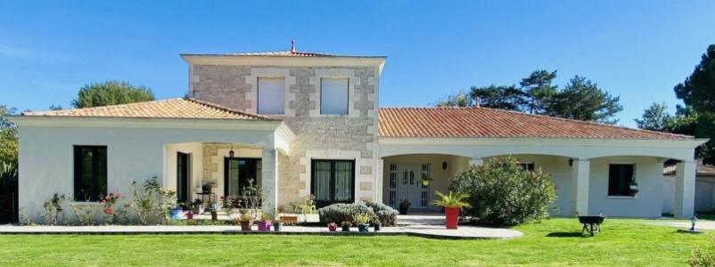 Vente Maison 7 pices MEDIS 17600