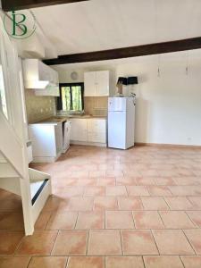 Vente Appartement 3 pices VARAGES 83670