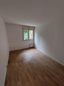 Location Appartement 2 pices MONTIGNY-LE-BRETONNEUX 78180