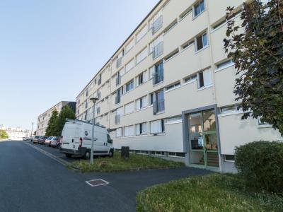 Location Appartement 5 pices BLANC 36300