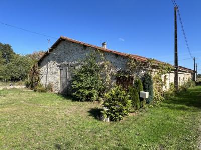 Vente Maison 5 pices CIVRAY 86400