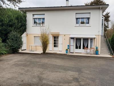 Vente Maison 10 pices MONTENDRE 17130