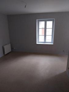 Location Appartement 3 pices SAINTE-CATHERINE-DE-FIERBOIS 37800