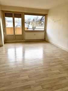 Location Appartement 4 pices CHARLEVILLE-MEZIERES 08000