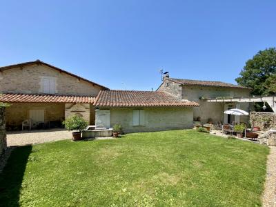 Vente Maison 4 pices CHAMPNIERS 16430