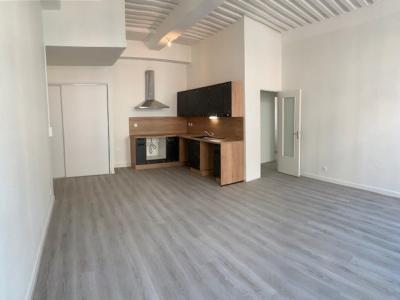 Location Appartement 4 pices LYON-1ER-ARRONDISSEMENT 69001