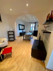 Location Appartement 3 pices GOLFE-JUAN 06220