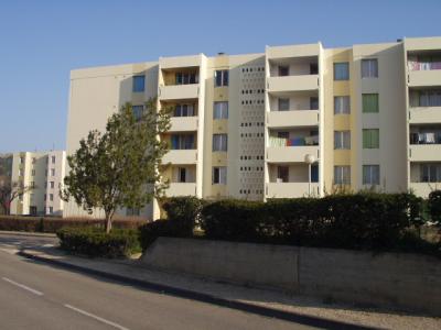 Location Appartement CAVAILLON 84300