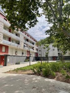 Location Appartement 4 pices AVIGNON 84000