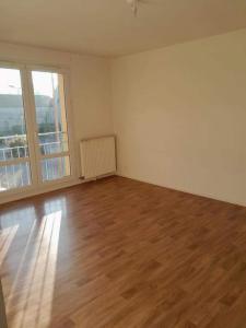 Location Appartement 4 pices BAR-SUR-AUBE 10200