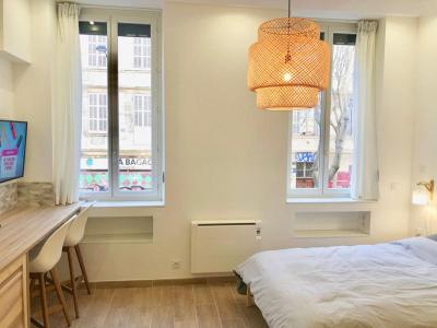 Location Appartement MARSEILLE-1ER-ARRONDISSEMENT 13001