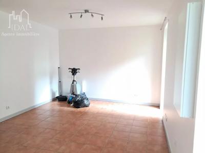 Location Appartement 2 pices SEVERAC-LE-CHATEAU 12150