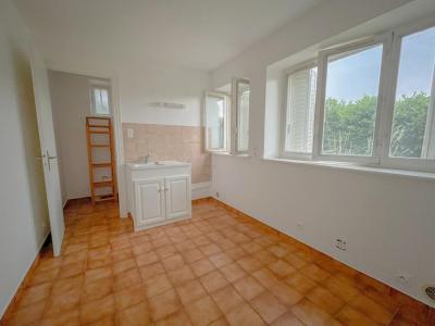 Vente Appartement 2 pices CHARBONNIERES-LES-BAINS 69260