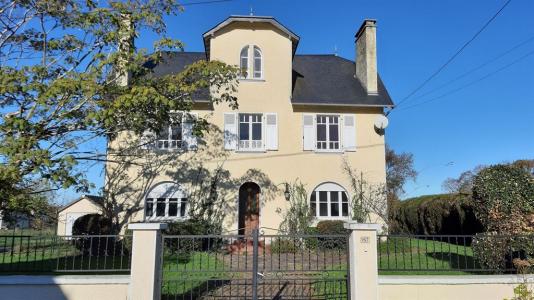 Vente Maison 7 pices BUROS 64160