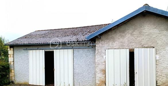 Vente Immeuble SAINTE-RADEGONDE 86300