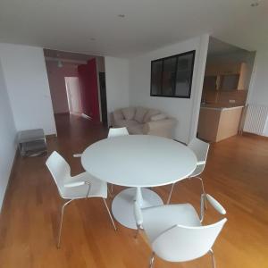 Location Appartement 4 pices ROCHE-SUR-YON 85000