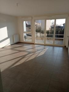 Location Appartement 3 pices BELLEVILLE 69220