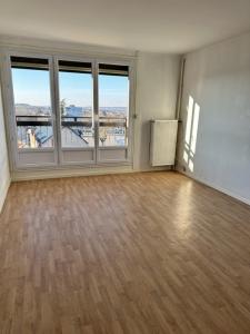 Location Appartement 4 pices COMMENTRY 03600