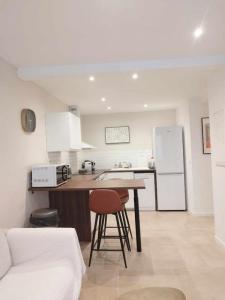 Vente Immeuble SAINT-CHAMAS 13250