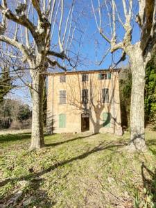 Vente Maison 12 pices CHATEAUDOUBLE 83300