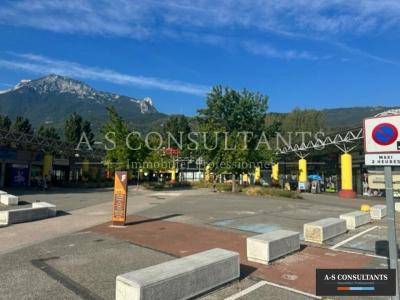 Location Local commercial SEYSSINET-PARISET 38170