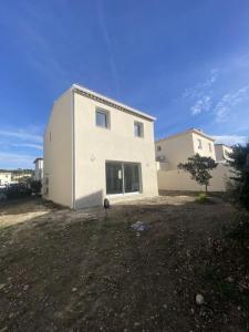 Vente Maison 4 pices ISLE-SUR-LA-SORGUE 84800