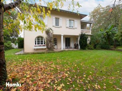 Vente Maison 8 pices POUILLON 40350