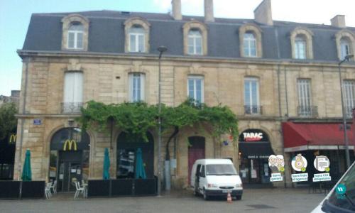 Location Appartement 4 pices BORDEAUX 33000