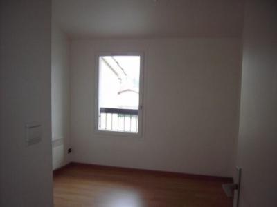 Location Appartement 3 pices REVEL 31250