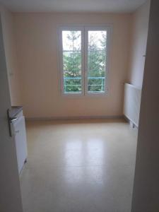 Location Appartement 3 pices BAR-SUR-AUBE 10200