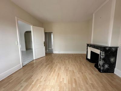 Vente Appartement 3 pices BOURGOIN-JALLIEU 38300