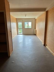 Location Appartement 4 pices COMMENTRY 03600