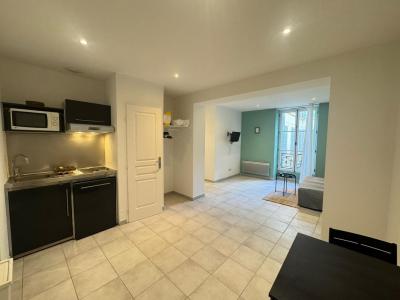 Location Appartement MARSEILLE-2EME-ARRONDISSEMENT 13002