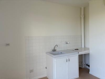 Location Appartement 2 pices CHATRE 36400