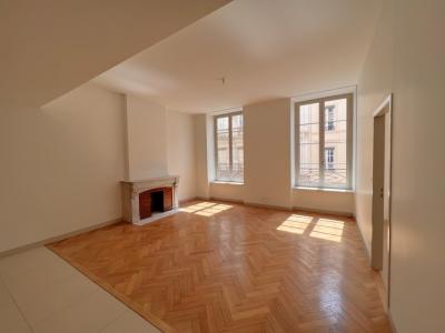 Location Appartement 4 pices LYON-2EME-ARRONDISSEMENT 69002