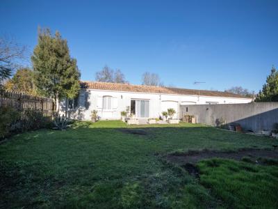 Vente Maison 4 pices FERRIERES 17170