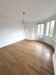 Location Appartement 3 pices SATHONAY-CAMP 69580