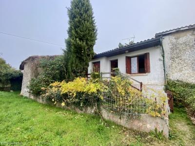 Vente Maison 4 pices AUNAC 16460