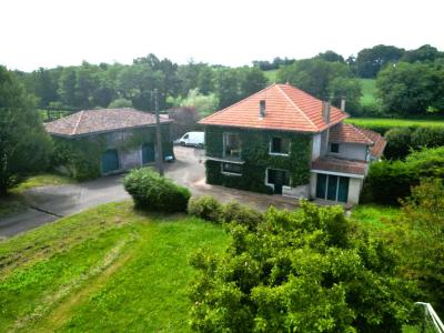 Vente Maison 7 pices POUILLON 40350